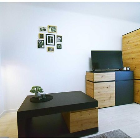 Apartmán Color24 Centrum Nisko Exteriér fotografie