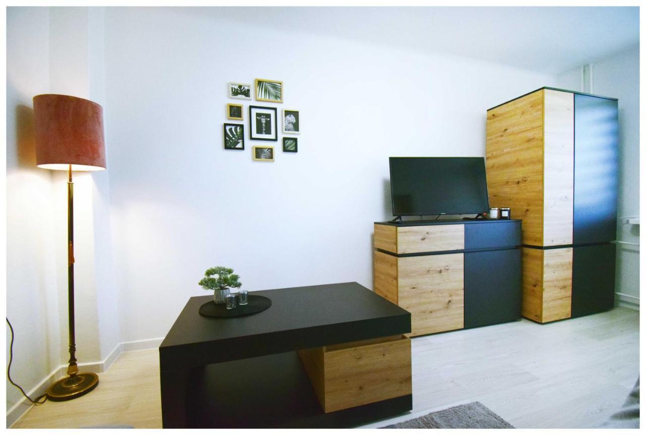 Apartmán Color24 Centrum Nisko Exteriér fotografie
