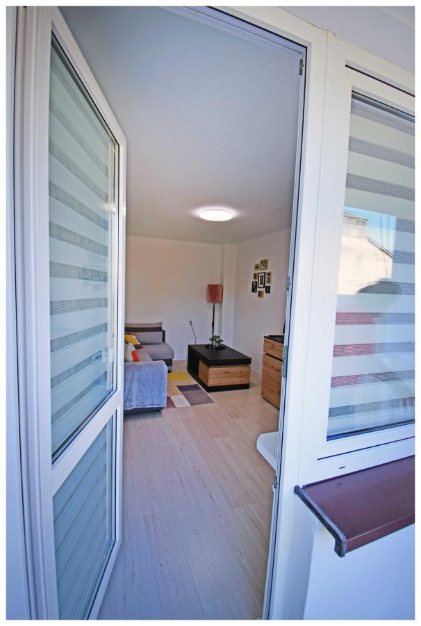 Apartmán Color24 Centrum Nisko Exteriér fotografie